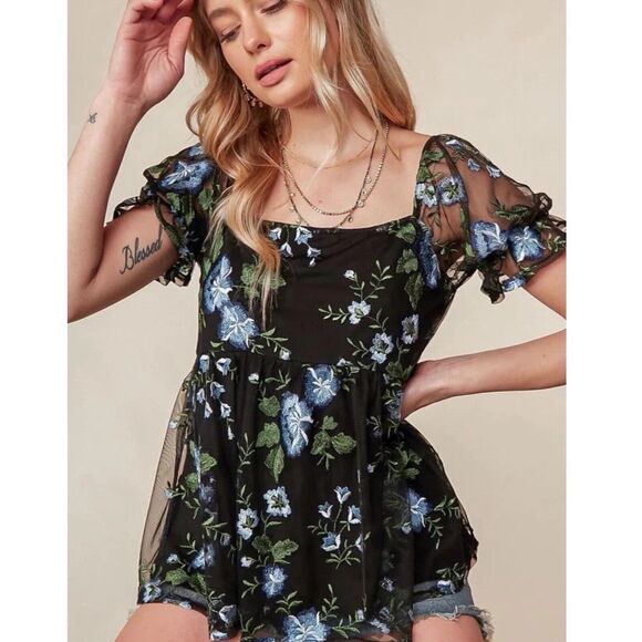 SugarFox Black Floral Embroidered Babydoll Boho Flowy Square Neck Blouse Medium - Picture 1 of 8